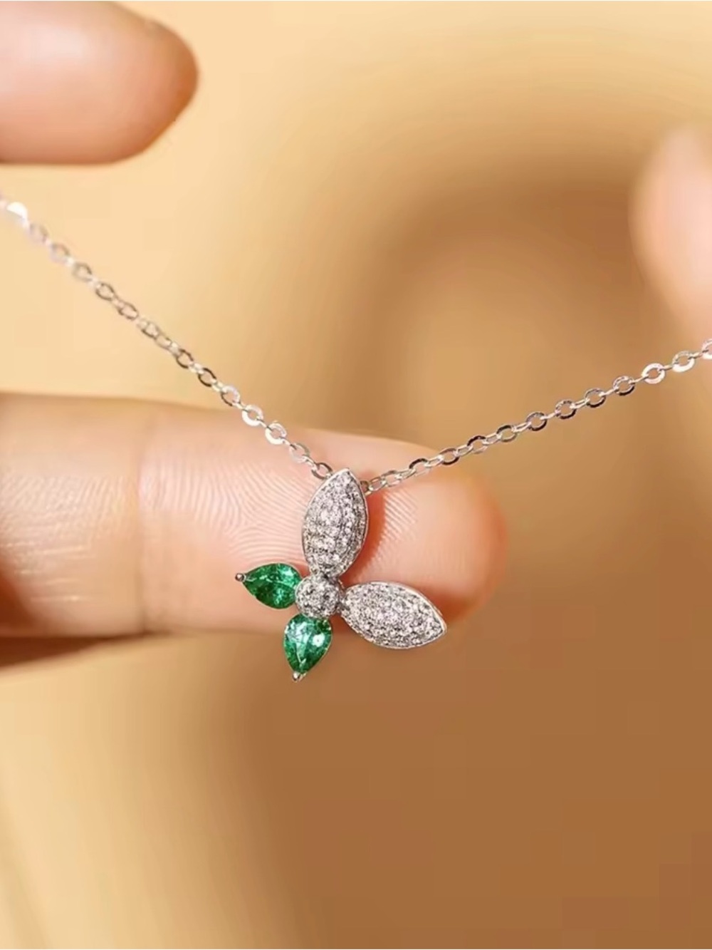 Delicate Sterling Silver Emerald & White Sapphire Flower Pendant Necklace